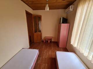 Отель Hotel Lela Кобулети Бюджетный двухместный номер с 1 кроватью-40